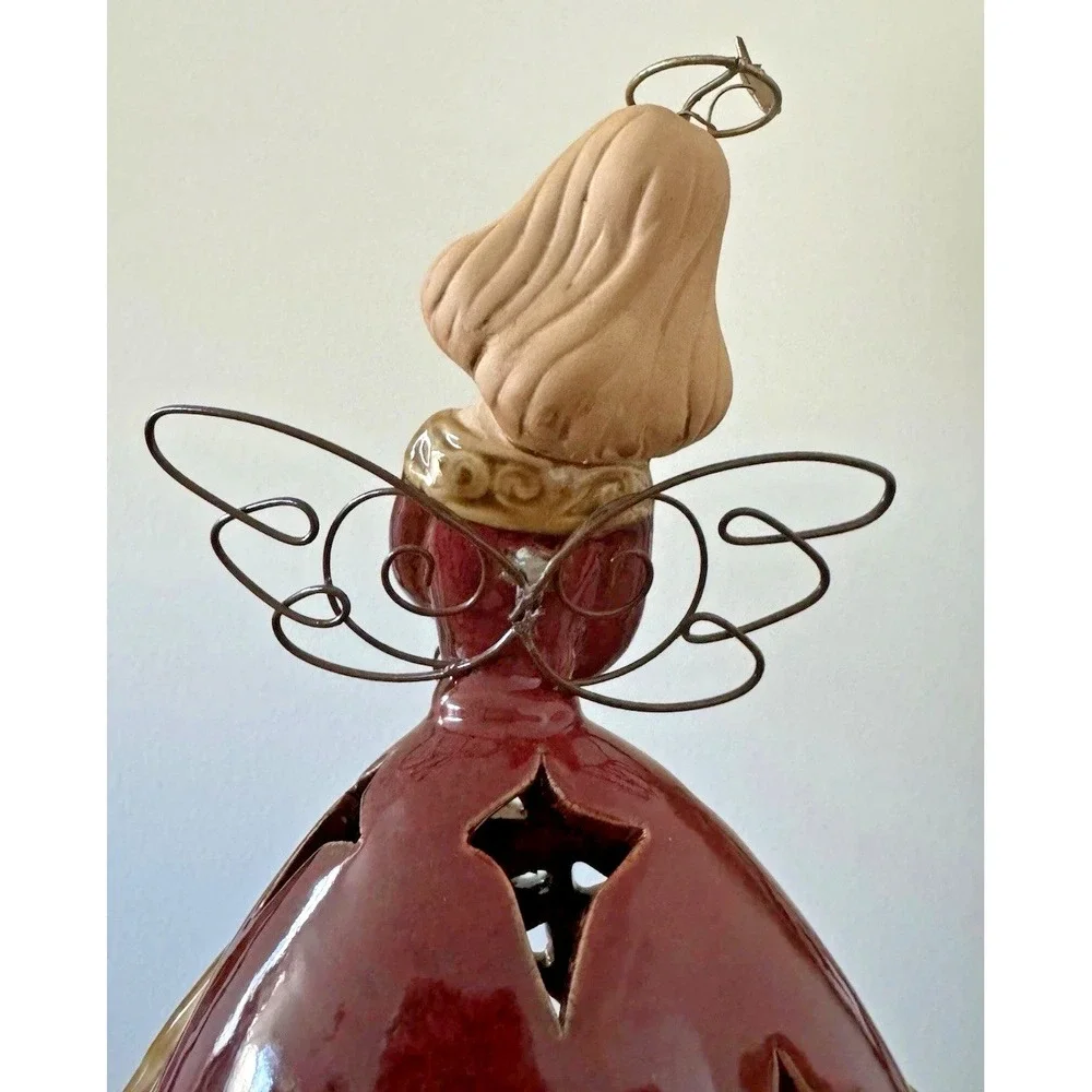 Cracker Barrel Holiday Chorus Angel with Heart Indoor Outdoor Ceramic 13